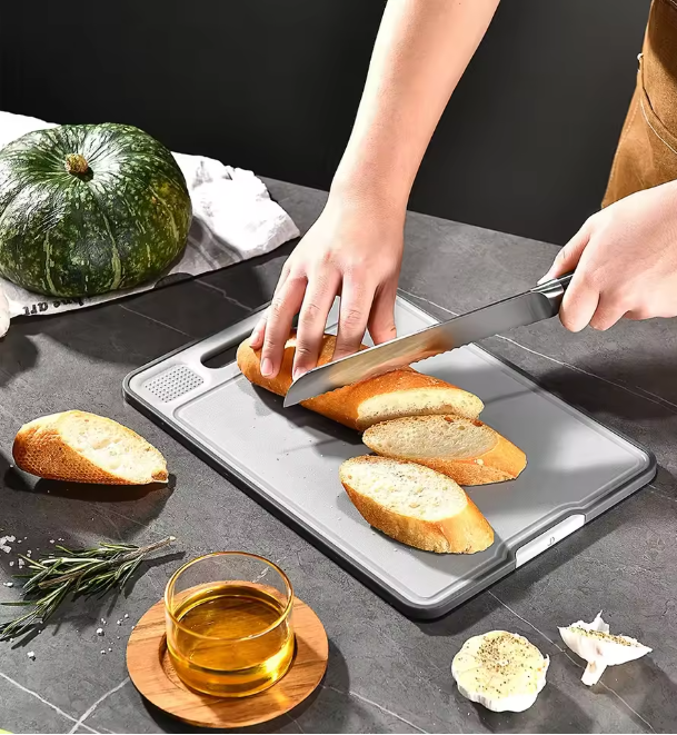 4-in-1 Foldable Cutting Board – Double-Sided, Aluminum, Sharpener & Garlic Grinder
